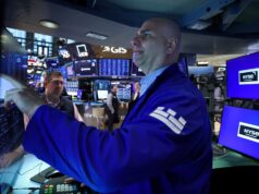 El volumen de acciones y futuros de petróleo aumentó minutos antes del discurso de mercado de Trump
| El volumen de acciones y futuros de petróleo aumentó minutos antes del discurso de mercado de Trump
|