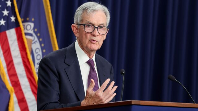 Powell ve las perspectivas de inflación bajo control y no es necesario subir los tipos debido al shock del petróleo

 | 
