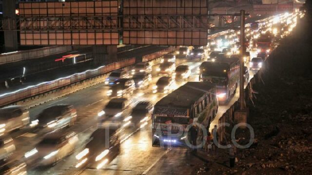 Eid D-2: 36.372 vehículos utilizaron la autopista de peaje Kalikangkung

 | 