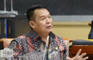 Los miembros de la RPD destacan la evaluación de la salud de los candidatos a los puestos directivos del Kopdes Rojo y Blanco
| TB Hasanuddin dijo que Prabowo quería convertirse en mediador entre Estados Unidos e Irán
|