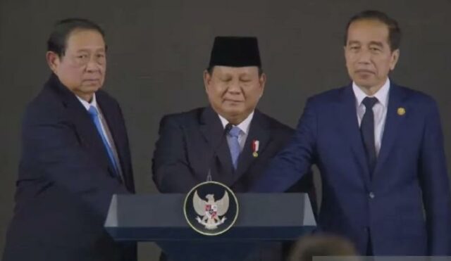 SBY y Jokowi visitarán Prabowo en el palacio durante el Eid

 | 