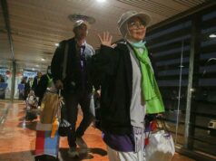 10.060 peregrinos de la Umrah llegan a Indonesia tras la guerra en Oriente Medio
| 10.060 peregrinos de la Umrah llegan a Indonesia tras la guerra en Oriente Medio
|