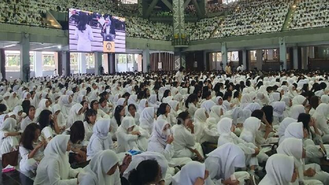 Respuesta del seguro de desempleo al plan para limitar las cuotas de admisión de nuevos estudiantes

 | 