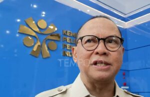 El gobierno considera una moratoria sobre los trabajadores inmigrantes
| El gobierno estima que el PMI de Irán llegará a cientos
|