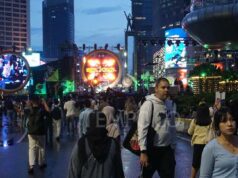 Sudirman-Thamrin se convierte en una zona nocturna sin coches durante Takbiran
| Sudirman-Thamrin se convierte en una zona nocturna sin coches durante Takbiran
|