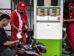 Bahlil: Las reservas nacionales de combustible aún son suficientes para 20 días
| Bahlil: Las reservas nacionales de combustible aún son suficientes para 20 días
|