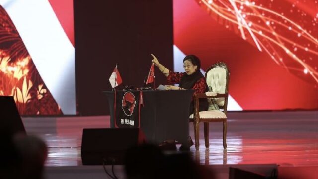Megawati condena la agresión militar unilateral contra Irán

 | 