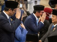 Prabowo convoca a Bahlil y Purbaya al palacio
| Prabowo convoca a Bahlil y Purbaya al palacio
|