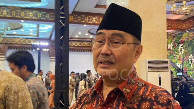 Jimly sugiere que elecciones regionales indirectas solo aplican para gobernadores

 | 