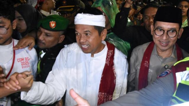 Dedi Mulyadi abre una línea de ayuda para los residentes de Java Occidental en Medio Oriente

 | 