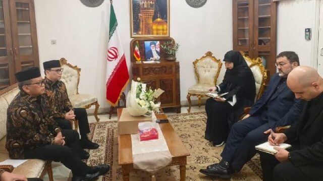 Megawati envía carta al gobierno iraní sobre la muerte de Jamenei

 | 