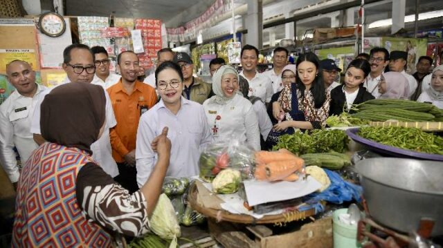 El gobierno de la ciudad de Semarang prepara un mercado móvil barato antes del Eid

 | 