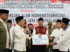 Junto con el Ministro de Asuntos Sociales, el jefe del grupo de trabajo del PRR distribuye asistencia social a 67.886 familias afectadas por las inundaciones en Sumatra
| Junto con el Ministro de Asuntos Sociales, el jefe del grupo de trabajo del PRR distribuye asistencia social a 67.886 familias afectadas por las inundaciones en Sumatra
|