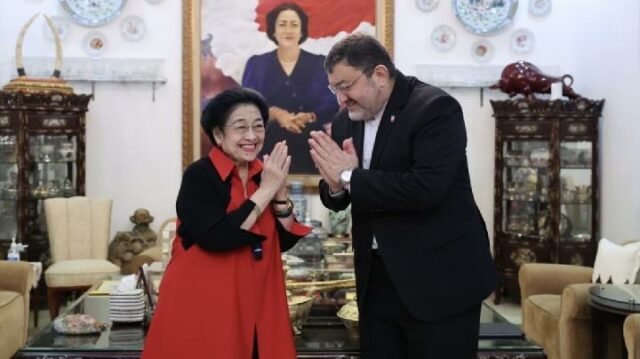 Megawati da la bienvenida al nuevo líder iraní Mojtaba Khamenei

 | 