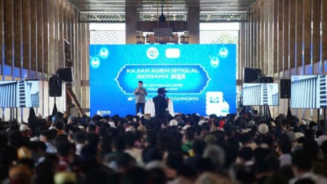 Estudio AQUA Ramadan Adem en Istiqlal, 100 mil productos distribuidos

 | 