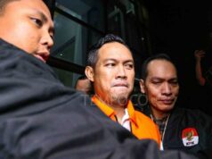 Perfil del regente de Cilacap Syamsul, sospechoso en el caso de extorsión del THR
| Perfil del regente de Cilacap Syamsul, sospechoso en el caso de extorsión del THR
|