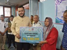 El gobierno de la ciudad de Padang distribuye ayuda y estímulo económico a las víctimas del desastre
| El gobierno de la ciudad de Padang distribuye ayuda y estímulo económico a las víctimas del desastre
|