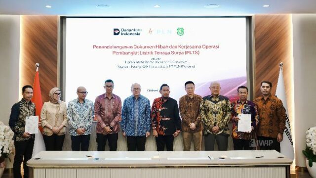 La Fundación Torang IWIP Berbakti otorga una planta de energía solar a la comunidad de Sumenep

 | 