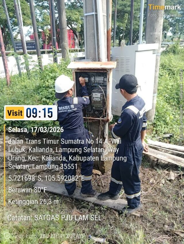 Respuesta rápida del gobierno provincial de Lampung para reparar las UPJ en Sumatra Cross Road

 | 
