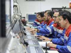 Trabajadores de la refinería de Pertamina monitorean el grupo de trabajo de Ramadán y Eid Al-Fitr 2026
| Trabajadores de la refinería de Pertamina monitorean el grupo de trabajo de Ramadán y Eid Al-Fitr 2026
|