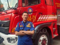 Por eso el departamento de bomberos siempre responde a todas las quejas del público.
| Por eso el departamento de bomberos siempre responde a todas las quejas del público.
|