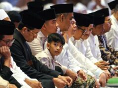 Oraciones del vicepresidente Gibran por el Eid al-Fitr en la mezquita Istiqlal
| Oraciones del vicepresidente Gibran por el Eid al-Fitr en la mezquita Istiqlal
|