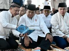 El presidente se reúne con el personal del refugio para refugiados de la mezquita de Aceh Tamiang
| El presidente se reúne con el personal del refugio para refugiados de la mezquita de Aceh Tamiang
|