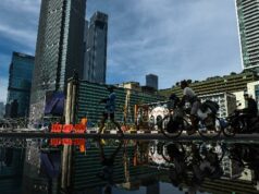 Cronología de los coches que caen en la piscina de la rotonda HI
| Cronología de los coches que caen en la piscina de la rotonda HI
|