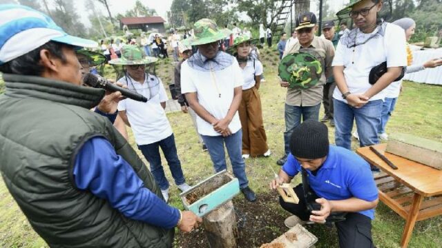 Los bosques sostenibles de Pertamina fomentan una economía basada en la naturaleza

 | 
