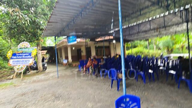 La ministra Megawati envía ramos de flores a la casa de Praka Farizal

 | 