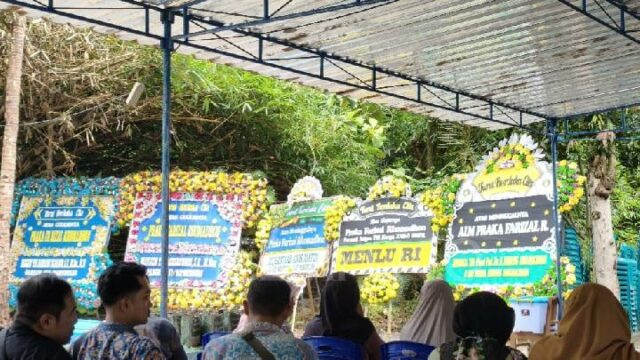 Flujo de retorno del cuerpo de Praka Farizal a Indonesia

 | 