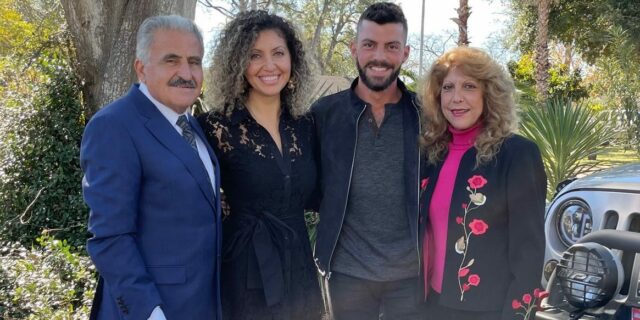 Cómo un proyecto de manualidades con mi madre se convirtió en un negocio familiar

 | Careers,Parenting,as-told-to,parenting,parenting-freelancer,family-business