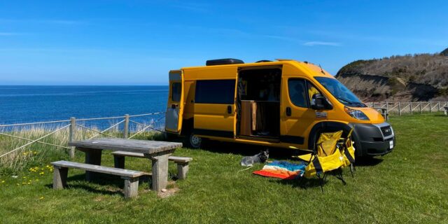 Vivimos en una camioneta a tiempo completo; Me encanta a pesar de los desafíos.

 | Real Estate,Travel,freelancer,freelancer-le,travel,van-life,unconventional-living-situations,tiny-living,camper-van,camper-vans,usa-travel