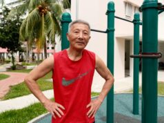A los 85 años todavía puedo entrenar barras y hacer el pino con mi esposa.
| Health,aging,singapore,team-strong-silvers,health,wellness,asia A los 85 años todavía puedo entrenar barras y hacer el pino con mi esposa.
| Health,aging,singapore,team-strong-silvers,health,wellness,asia