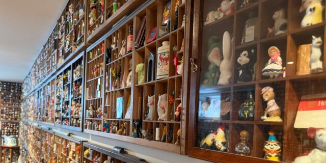 Mi madre colecciona miniaturas desde hace 50 años.

 | Parenting,as-told-to,parenting,parenting-freelancer,declutter,miniatures