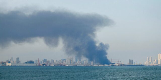 Estados Unidos e Israel lanzan ataques contra Irán mientras Teherán toma represalias

 | News,Politics,Military & Defense,video,politics,us-military,iran,nuclear-weapons,donald-trump,israel,bejmain-netanyahu