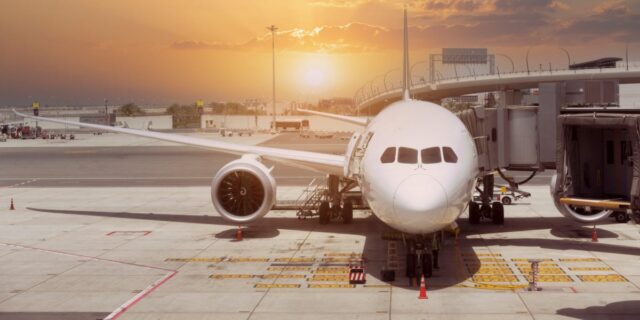 Los ricos alquilan aviones y contratan conductores para evacuar Oriente Medio

 | Transportation,us-iran-conflict,warfare-big-bet,dubai,abu-dhabi,saudi-arabia,private-aviation,private-jets,wealthy