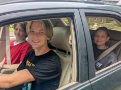 Un padre obtuvo una aplicación de seguimiento cuando un adolescente comenzó a conducir, su hijo está de acuerdo con ella
| Parenting,essay,parenting-freelancer,driving,teen-driving,tracking,iphone-tracking,independence,parenting,location-tracking,helicopter-parents Un padre obtuvo una aplicación de seguimiento cuando un adolescente comenzó a conducir, su hijo está de acuerdo con ella
| Parenting,essay,parenting-freelancer,driving,teen-driving,tracking,iphone-tracking,independence,parenting,location-tracking,helicopter-parents