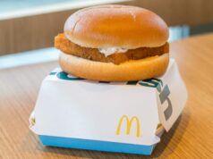 Historia del sándwich de filete de pescado de McDonald’s
| Food,mcdonalds,filet-o-fish,fish-sandwiches,fast-food,fast-food-menu Historia del sándwich de filete de pescado de McDonald's
| Food,mcdonalds,filet-o-fish,fish-sandwiches,fast-food,fast-food-menu
