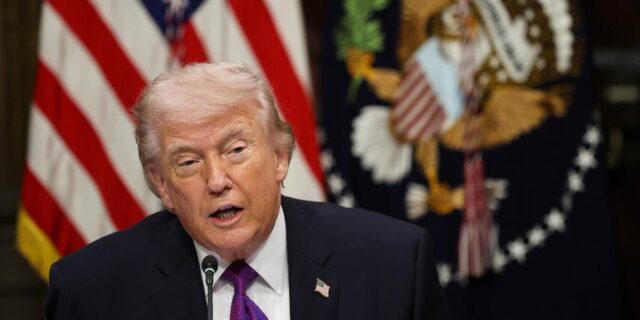 Las empresas tecnológicas se comprometen en la Casa Blanca a alimentar sus propios centros de datos

 | Politics,donald-trump,ai,data-centers,google,microsoft,meta,oracle,x-ai,openai,amazon