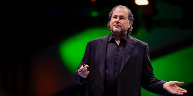 El CEO de Salesforce dice que los recortes en bloques no deberían alimentar los temores de despidos "masivos"

 | AI,ai,salesforce,block,jack-dorsey