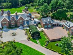 Billy Joel vende propiedad frente al mar en Nueva York por un total de 35 millones de dólares
| Real Estate,billy-joel,mansion,mansions,celebrity-homes Billy Joel vende propiedad frente al mar en Nueva York por un total de 35 millones de dólares
| Real Estate,billy-joel,mansion,mansions,celebrity-homes