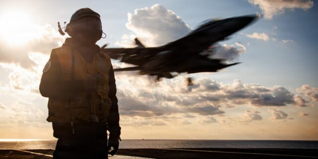 Batallas notables y primeras armas en la guerra contra Irán

 | Military & Defense,defense,iran,us-iran-conflict,warfare-big-bet