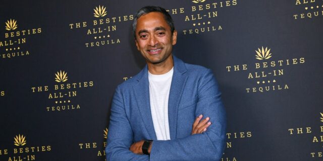 La disputa de Chamath Palihapitiya con sus críticos termina con una oferta de fondos universitarios

 | Tech,chamath-palihapitiya