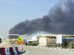 Cómo los centros de datos de las grandes tecnologías se convirtieron en un objetivo militar durante la guerra de Irán
| Tech,AI,Economy,Enterprise,data-centers,iran,warfare-big-bet,limited-synd,beacon-industries-big-bet,amazon,us-iran-conflict,drones,air-strike,big-tech,military,cloud-computing Cómo los centros de datos de las grandes tecnologías se convirtieron en un objetivo militar durante la guerra de Irán
| Tech,AI,Economy,Enterprise,data-centers,iran,warfare-big-bet,limited-synd,beacon-industries-big-bet,amazon,us-iran-conflict,drones,air-strike,big-tech,military,cloud-computing