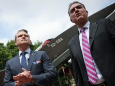 Funcionario del Pentágono explica cómo fracasaron las negociaciones con Anthropic
| AI,Tech,Military & Defense,emil-michael,anthropic,dario-amodei,pentagon,ai Funcionario del Pentágono explica cómo fracasaron las negociaciones con Anthropic
| AI,Tech,Military & Defense,emil-michael,anthropic,dario-amodei,pentagon,ai