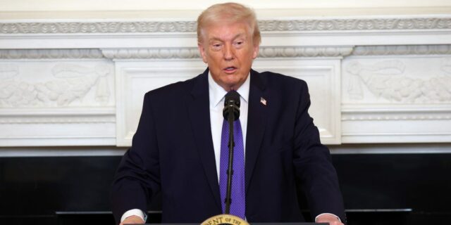 Nueva demanda: Alivio “inmediato” de la deuda estudiantil para los prestatarios de SAVE

 | Economy,student-debt,student-loans,save-plan