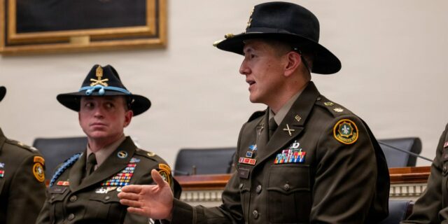 En futuras guerras, los militares podrían enviar robots para salvar a los heridos.

 | Military & Defense,army,drones,ground-robots,unmanned-ground-vehicle,ukraine