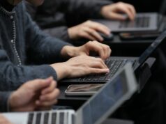 Cómo utilizar la IA sin volverse más tonto, según un emprendedor en serie
| AI,ai,critical-thinking,tech-ceo,tech,trending-uk,changing-workplace-big-bet Cómo utilizar la IA sin volverse más tonto, según un emprendedor en serie
| AI,ai,critical-thinking,tech-ceo,tech,trending-uk,changing-workplace-big-bet