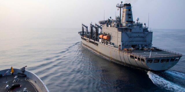 Un barco de la Armada de EE. UU. encalló después de que el capitán solicitara un atajo de último momento

 | Military & Defense,us-navy-ships,middle-east,warfare-big-bet,exclusive